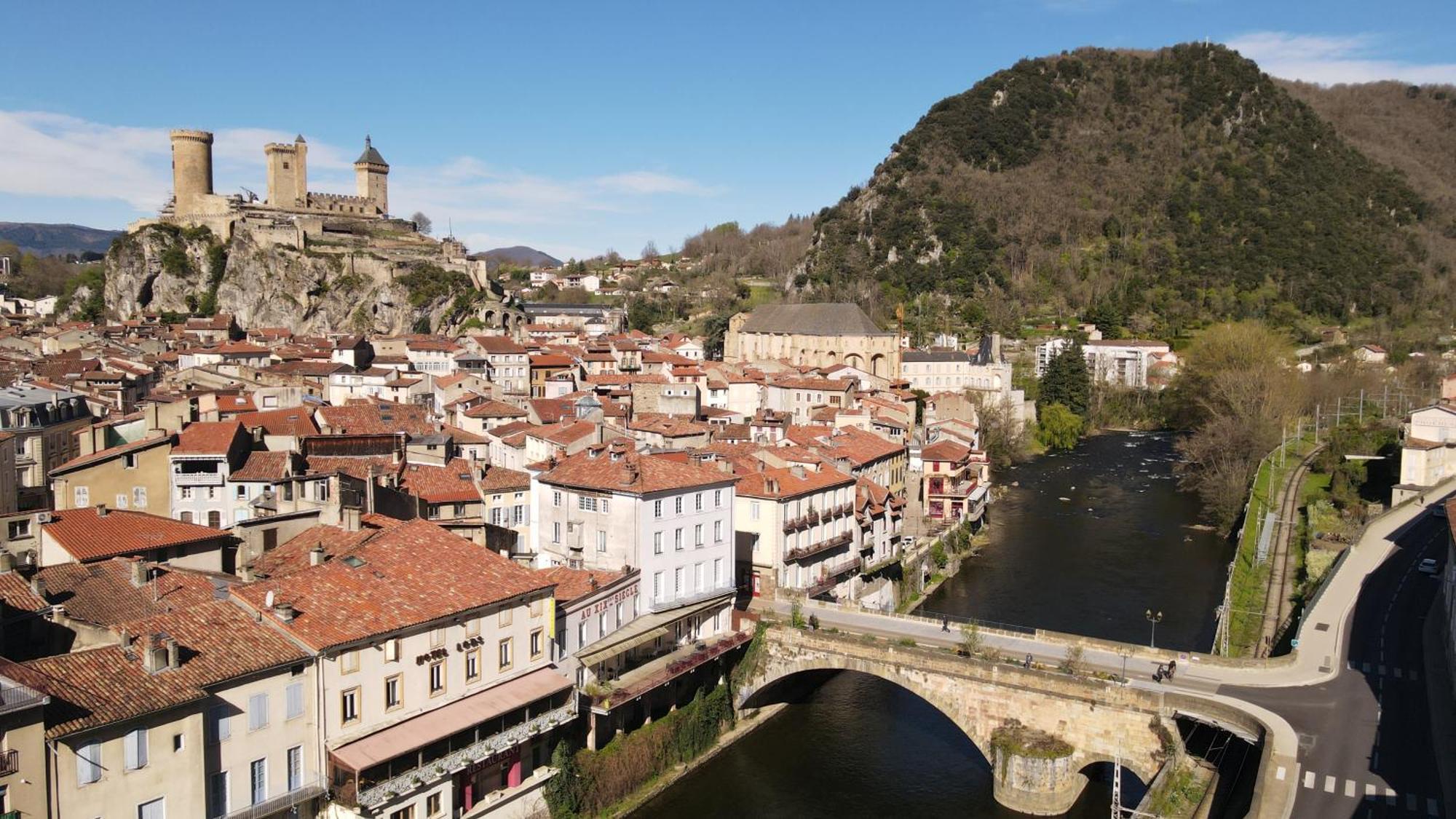 Hotel Le Lons Foix Exteriör bild